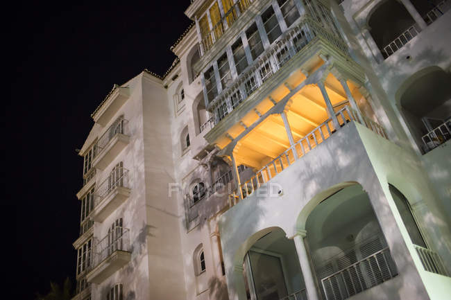 Edifícios de apartamentos em Andaluzia, Espanha — Fotografia de Stock
