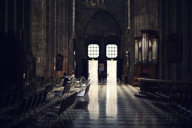 Interior de la Iglesia de San Miguel en Viena, Austria - foto de stock