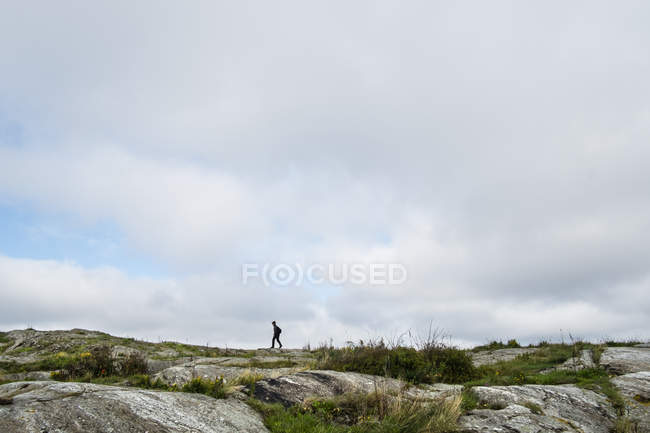 Mature woman hiking in Tjorn, Sweden — Stock Photo