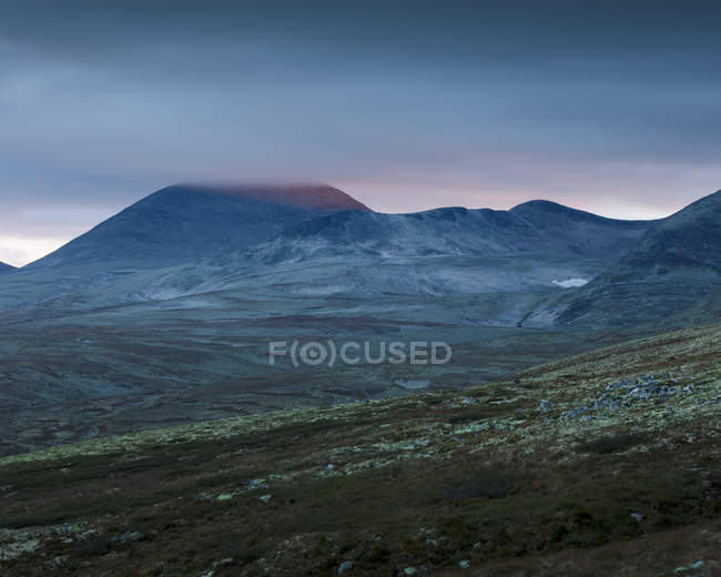 Hills in fields in Rondane National Park, Norway — Stock Photo