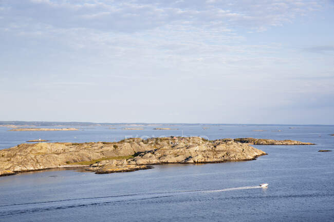 Boat at the coastline of Gothenburg, Sweden — Stock Photo