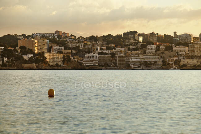 Cityscape by sea in Mallorca, Spain — Stockfoto