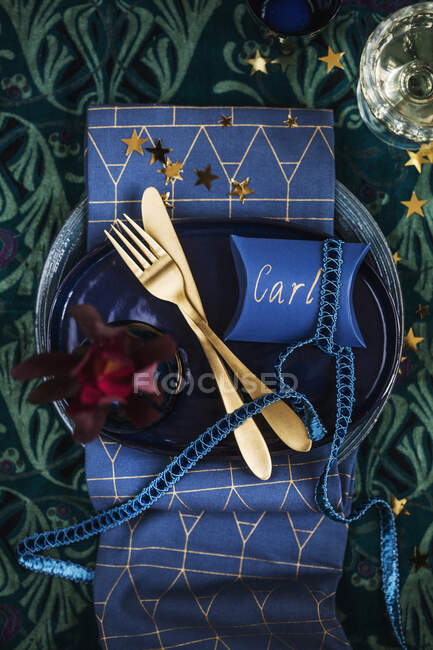 New Year's Eve place setting — Stockfoto