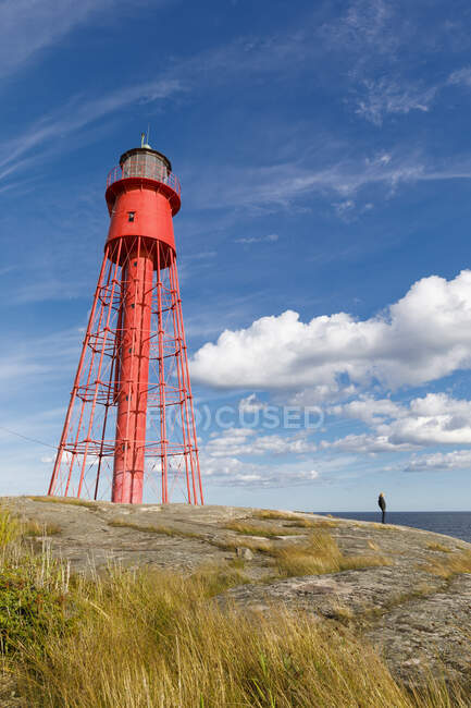 Scenic view of Lighthouse by sea — Fotografia de Stock