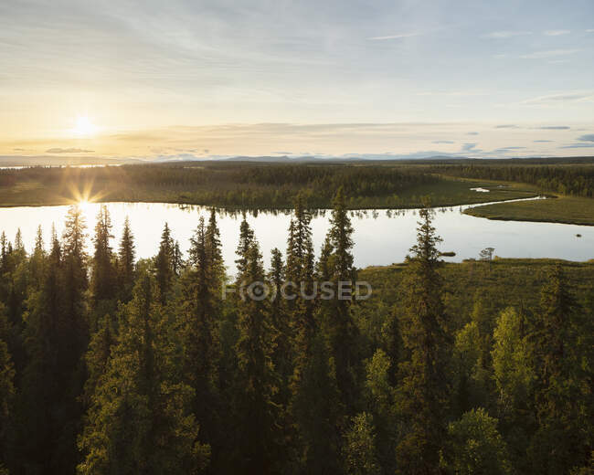 Lago Muttoslippai nel Parco Nazionale del Muddus, Svezia — Foto stock