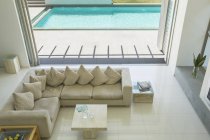 Sunny modern living room during daytime — Stock Photo