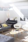 Sunny living room during daytime — Stock Photo