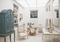 Luxury sitting room indoors — Stock Photo
