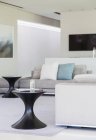 Bela sala de estar moderna interior — Fotografia de Stock
