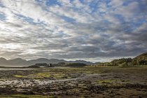 Wolken über Sumpflandschaft, Buchaille etive mor, Argyll, Schottland — Stockfoto