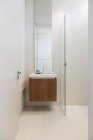 White sink in modern bathroom interior — Stock Photo