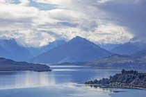 Vistas panorámicas del lago y las montañas, Glenorchy, Isla Sur Nueva Zelanda - foto de stock