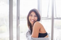 Portrait smiling beautiful young woman — Stock Photo