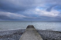 Steg mit stürmischem Meerblick, Silloth, cumbria, uk — Stockfoto