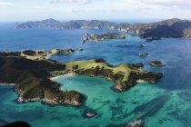 Vista panorámica Bahía de las Islas, Isla Norte, Nueva Zelanda - foto de stock