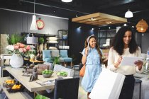 Women shopping in home decor shop — Stock Photo