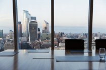 Cityscape view from highrise conference room, London, UK — Stock Photo
