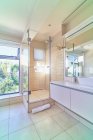Modern home showcase interior bathroom shower — Foto stock