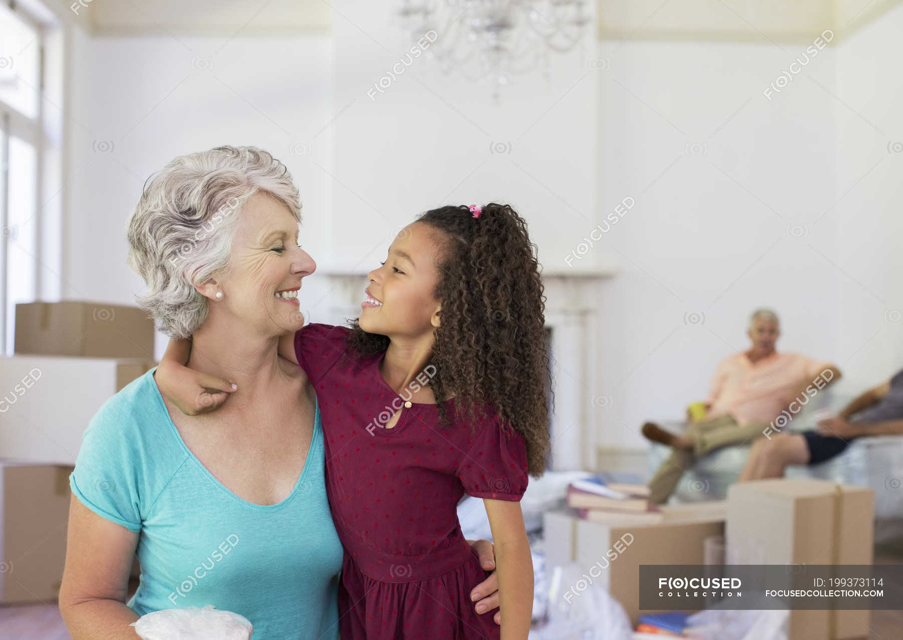 Бабка лижет внучке. Бабушка с внучкой Лесбиан. Лесбийские бабка и внучка. Бабушка с внучкой лезбиянки.
