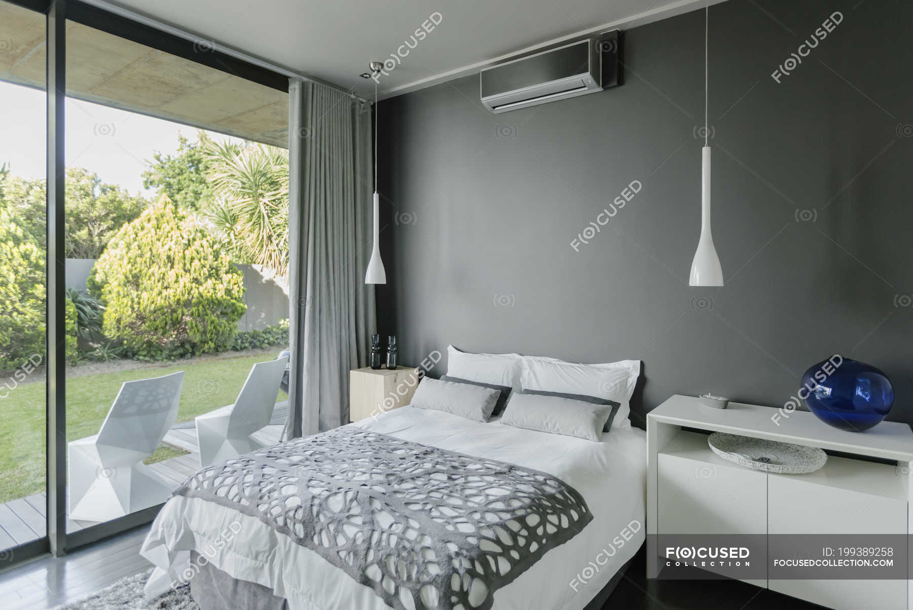 Luxury interior of modern house, bedroom — relaxation, home - Stock