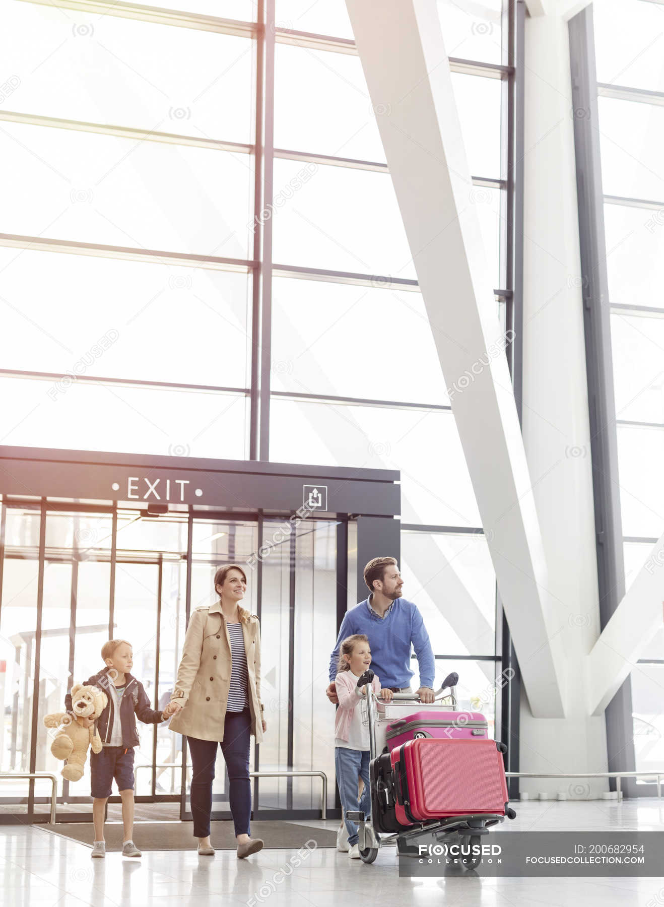 concourse luggage