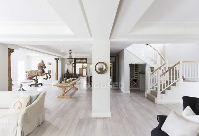 Open floor plan in luxury house — Stock Photo