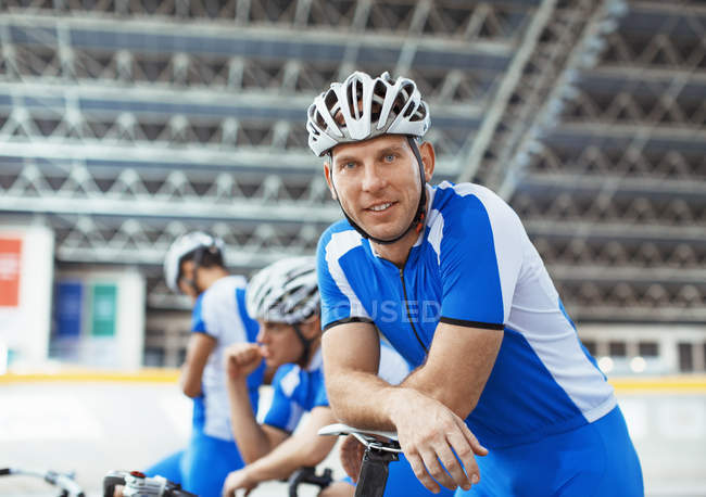 Portrait of track cyclist in velodrome — Stock Photo