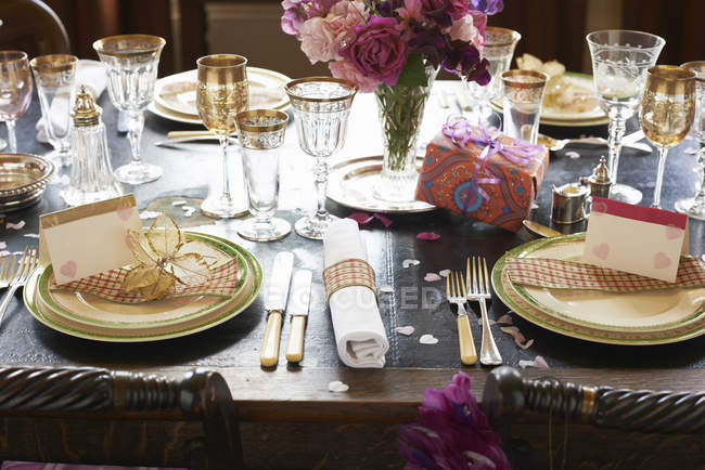 Table set for wedding reception — Stock Photo