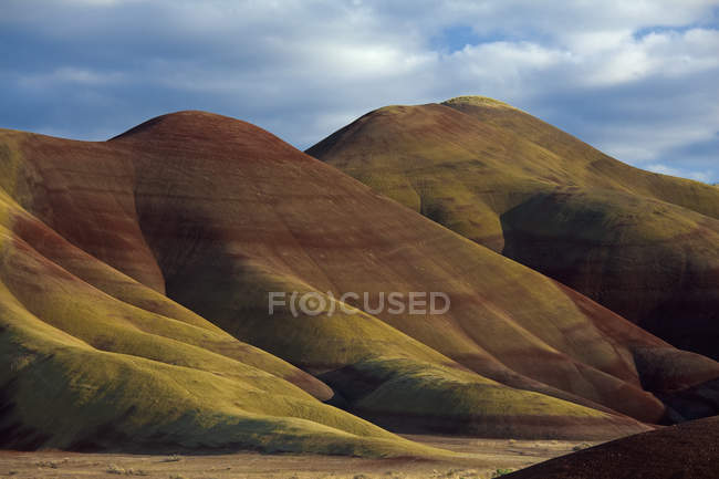 Перегляд пофарбовані пагорбах, в штаті Орегон — стокове фото