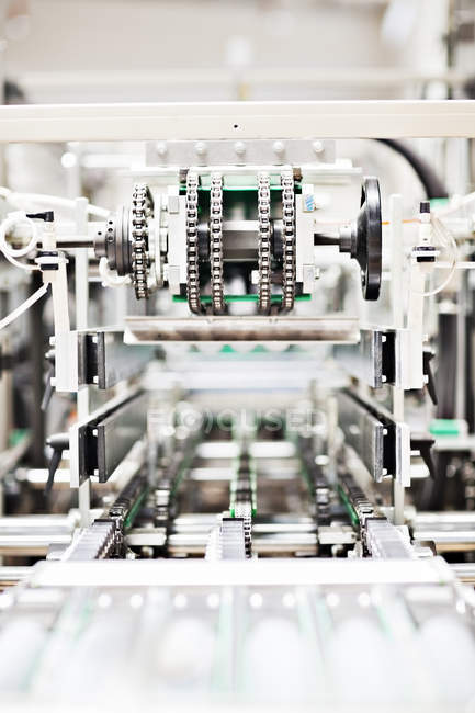 Nahaufnahme der Maschinen in der Fabrik — Stockfoto
