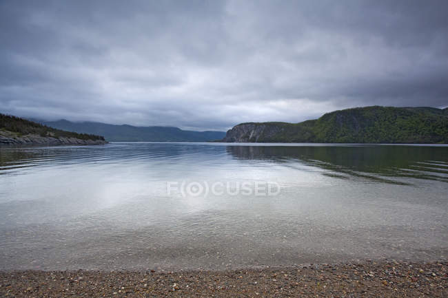 Vista panorâmica da baía calma — Fotografia de Stock