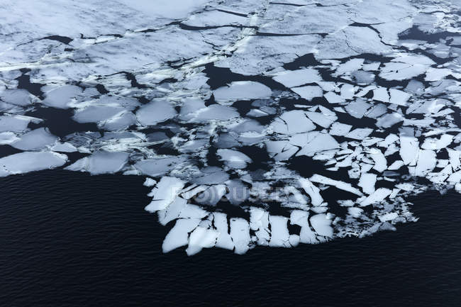 Luftaufnahme Eisbildung auf dem Wasser, devon, vereinigtes Königreich — Stockfoto