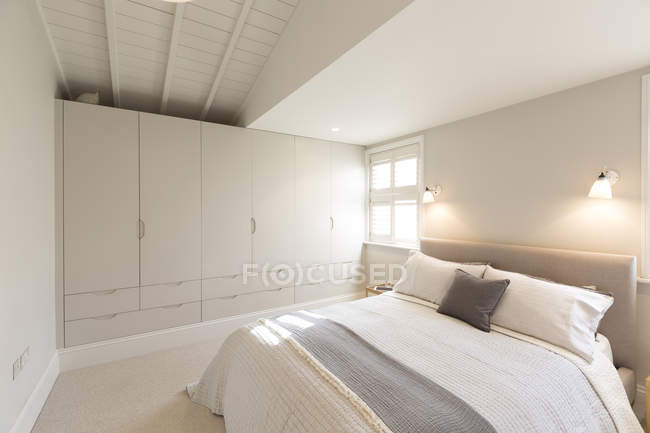 Luxus-Haus Vitrine Schlafzimmer — Stockfoto