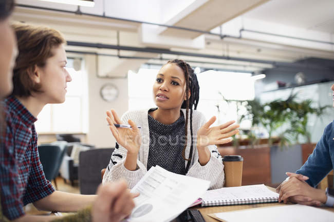Businesswomen talking in meeting — Stock Photo