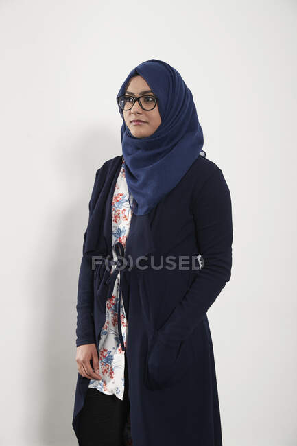 Portrait teenage girl wearing hijab — Stock Photo