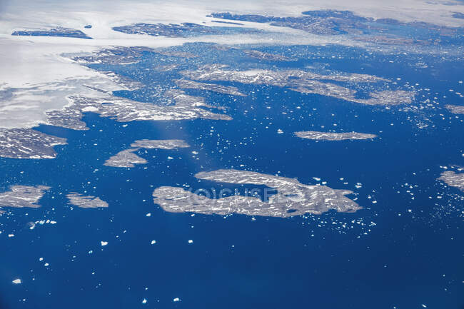 Vista aerea fusione calotta polare di ghiaccio Groenlandia — Foto stock
