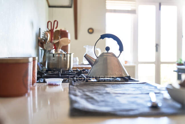 Кухонне начиння в кафе — стокове фото