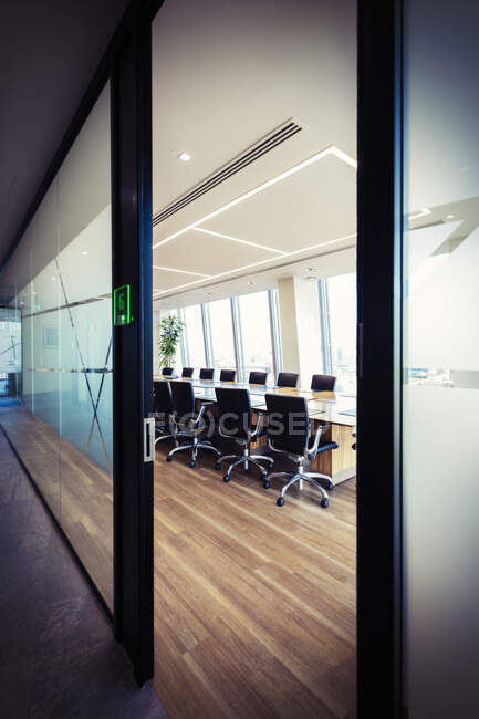 Moderna sala conferenze in ufficio — Foto stock