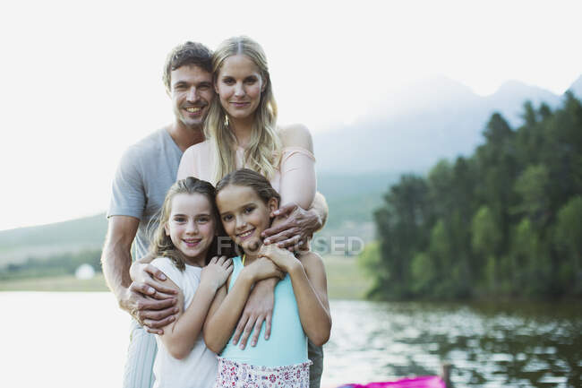 Семья кузнецов на обочине — стоковое фото
