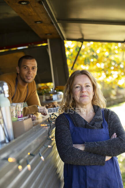 Portrait confident food truck owners — Stock Photo