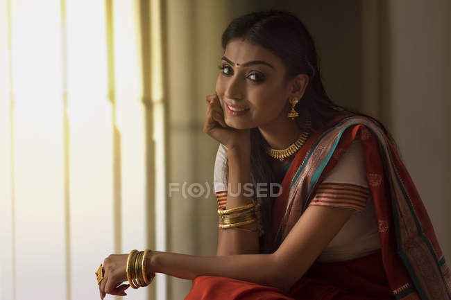 Portrait of a south indian woman looking at the camera — Stock Photo