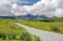Vista panorámica de la isla de Skye, Highlands, Escocia, Reino Unido - foto de stock