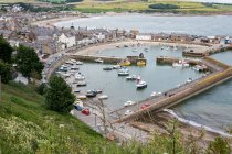 Великобритания, Шотландия, Абердишир, гавань Стоунхейвен сверху — стоковое фото