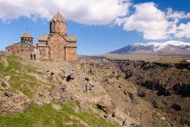 Вірменія, Арагацотн провінції, Оганаван, Hovhannavank монастир — стокове фото