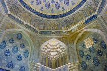 Uzbekistan, Samarkand province, Samarkand, ornate interior  view — Stock Photo