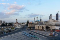 Giordania, Governatorato di Amman, paesaggio urbano di Amman dall'alto — Foto stock