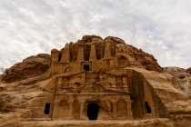 Jordan, Ma 'an Gouvernement, Petra District, A lendária cidade rock de Petra ruínas arquitetônicas — Fotografia de Stock