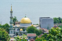 Indonésie, Sulawesi Selatan, Kota Pare-Pare, Mosquée par la mer à Pare-Pare sur Sulawesi Selatan — Photo de stock