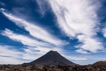 Cabo Verde, Fogo, Santa Catarina, Paisagem natural panorâmica com vulcão Fogo — Fotografia de Stock