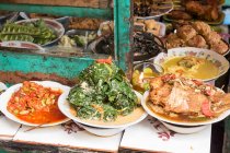 Traditional asian food portions at market in jakarta — Stock Photo
